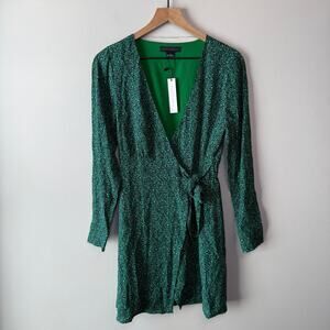 Sanctuary Women's Green Animal Print Long Sleeve V-neck Wrap Dress Size 2